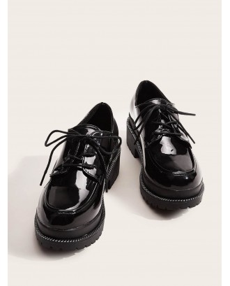 Lace-up Front Round Toe Flat